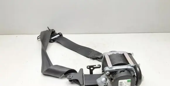 Volvo S60 Front seatbelt 39818843 P39818843