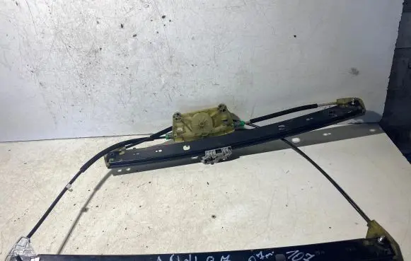 Audi Q7 4L Front door electric window regulator 