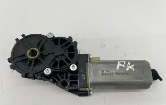 Audi A8 S8 D3 4E Seat adjustment motor 0390203222 8320252