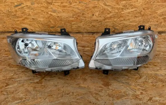 Mercedes-Benz Sprinter W907 W910 Headlight/headlamp A9109060000 A9109060100