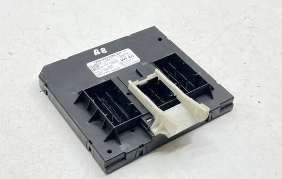 Volkswagen PASSAT B8 Comfort/convenience module 5Q0937086BH F005V01814