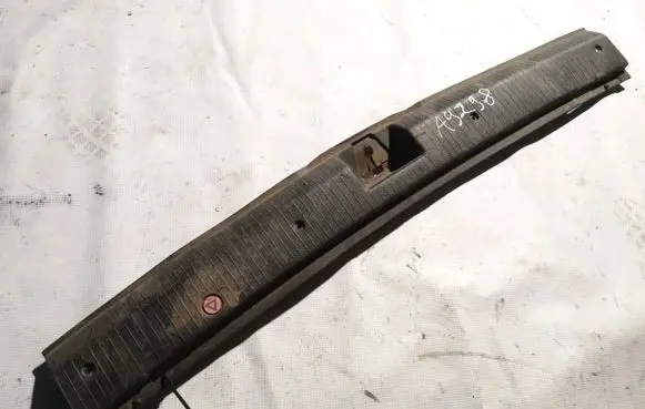 Opel Zafira A Other trunk/boot trim element 90580331