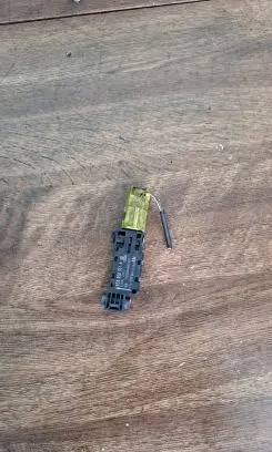 Audi A4 S4 B7 8E 8H Airbag deployment crash/impact sensor 8E0959651A 011143