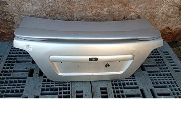 Volvo S40, V40 Tailgate/trunk/boot lid