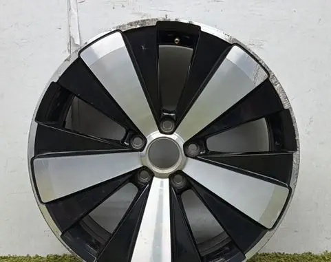Volkswagen Beetle A5 R18 alloy rim 5C0601025AK