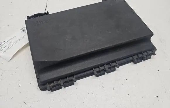 Opel Astra H Fuse box cover 13125865