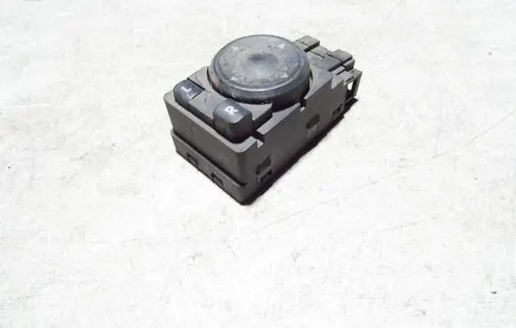 Volkswagen PASSAT B5 Wing mirror switch 3B1959565B