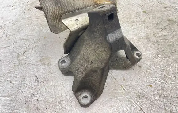 Audi A5 8T 8F Engine mounting bracket 8K0199307AS