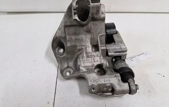 Renault Trafic III (X82) Generator/alternator bracket 117501769R