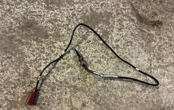Audi A6 S6 C8 4K Exhaust gas temperature sensor 05L906088J