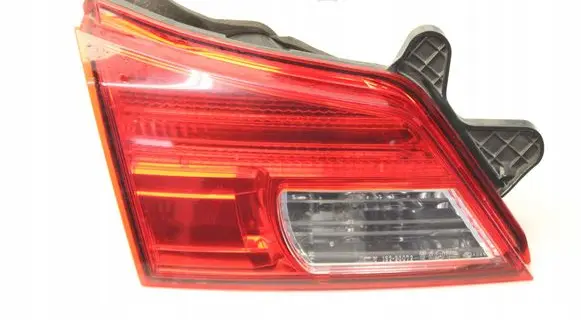 Subaru Outback Tailgate rear/tail lights