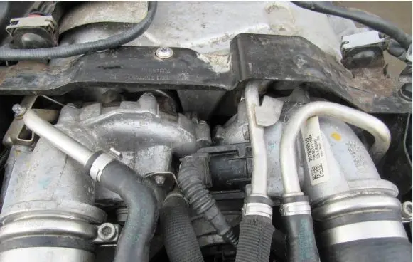 BMW 7 F01 F02 F03 F04 Turbo 8217195004 757698510 SJB00048