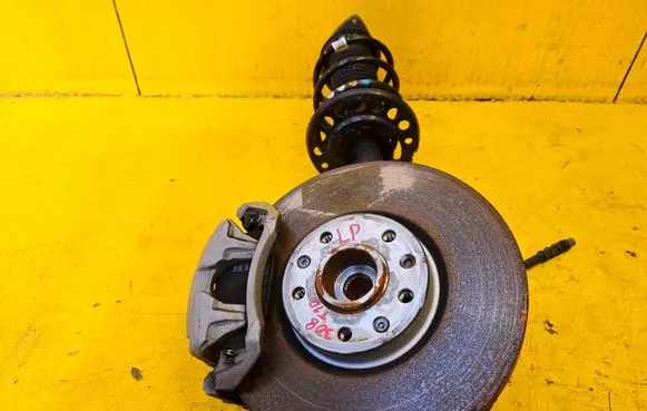 Peugeot 308 Front wheel hub spindle knuckle 9849932980