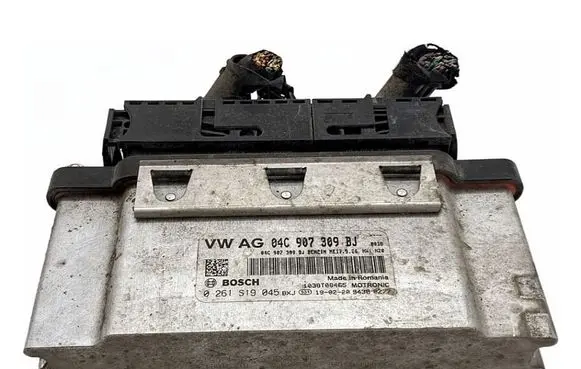 Skoda Fabia Mk3 (NJ) Engine control unit/module ECU 04C907309BJ