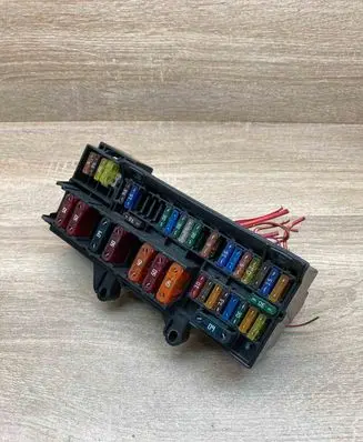 BMW 7 E65 E66 Fuse module 6900582