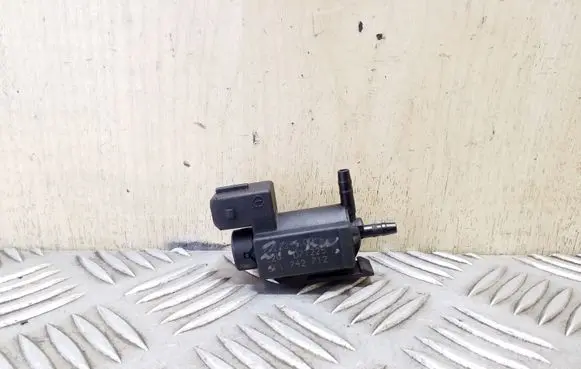 BMW X3 E83 Turbo solenoid valve 72234100 1742712