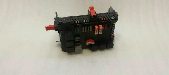 Mercedes-Benz CL C216 Fuse module A2215403550