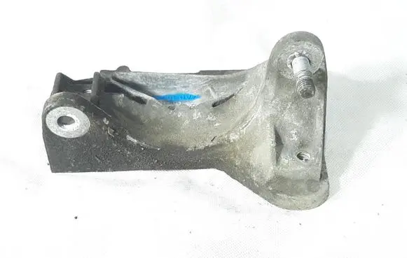 Audi A6 S6 C4 4A Engine mount bracket 4A0199354