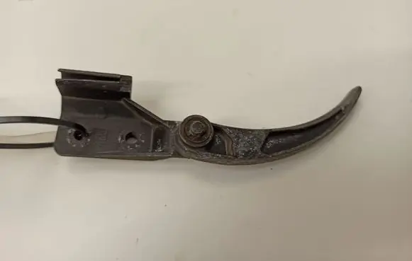 Mercedes-Benz 250 280 C CE W114 Engine bonnet (hood) release handle