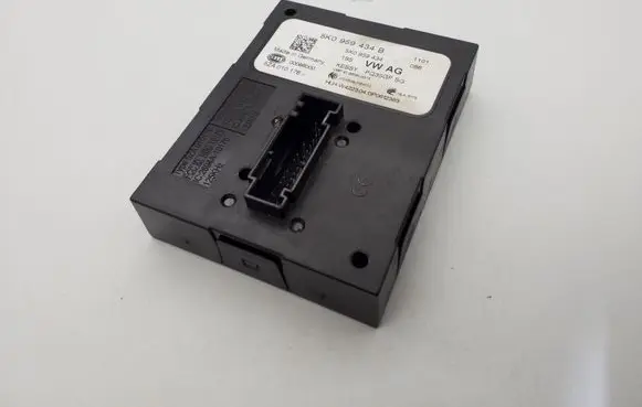 Volkswagen Jetta VI Keyless (KESSY) go control unit/module 5K0959434B 5K0959434