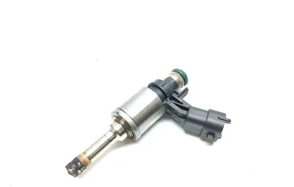 Maserati Levante Fuel injector 0261500