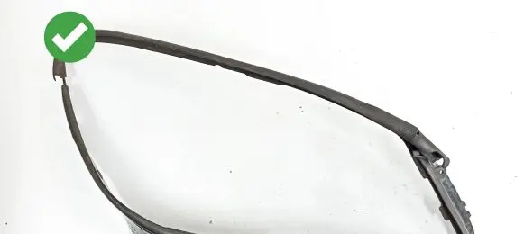 Mercedes-Benz C W204 Under headlight/headlamp trim A2048261091 1301015242 4147RE