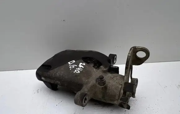 Opel Insignia A Rear brake caliper