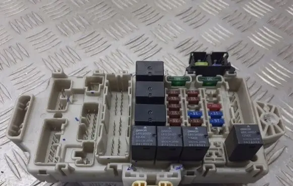 Mitsubishi Outlander Fuse box set