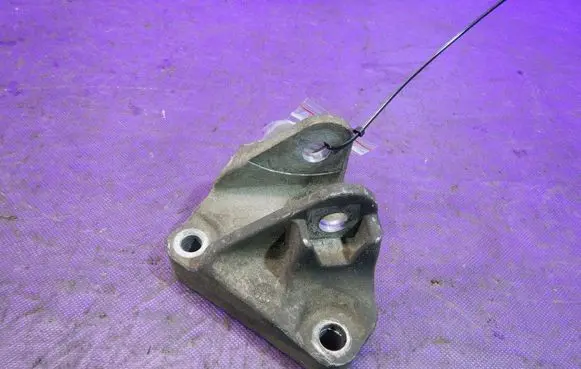 Renault Laguna III Gearbox mounting bracket
