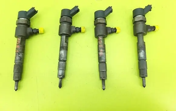 Fuel injectors set