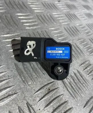 Mercedes-Benz E W211 Air pressure sensor 0281002437