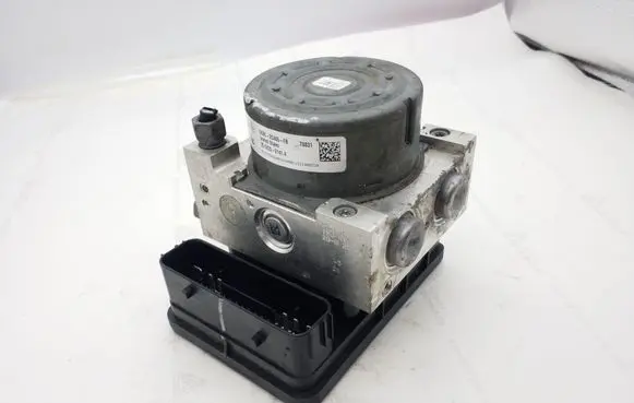 Ford Fusion II ABS Pump DG9C2C405FB 25022001414
