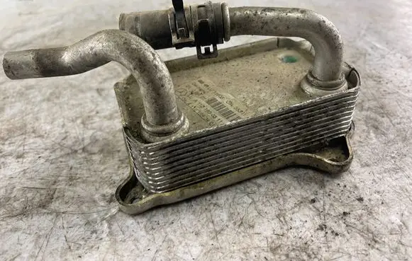 Engine oil radiator