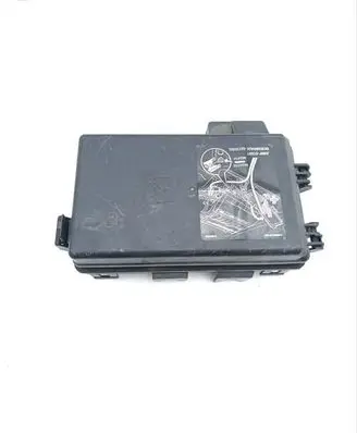 Chevrolet Corvette C6 Fuse box set 21996325