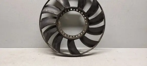 Audi A4 S4 B6 8E 8H Fan impeller 059121301A