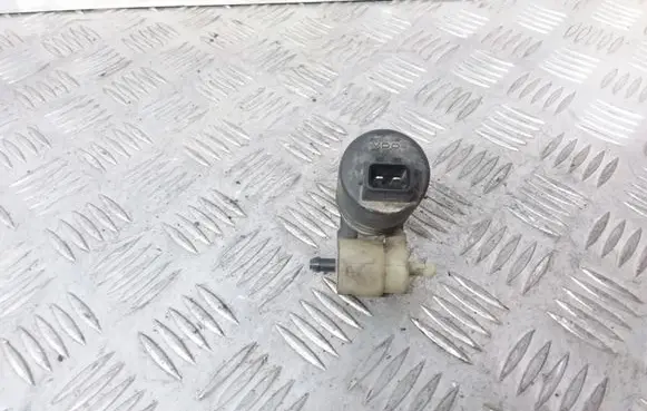 Opel Astra G Windscreen/windshield washer pump