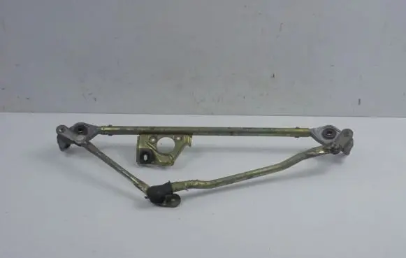 Saab 900 Front wiper linkage 