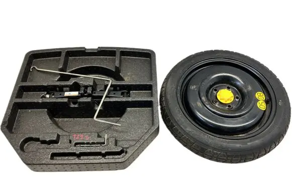 Toyota Avensis T270 R17 spare wheel 