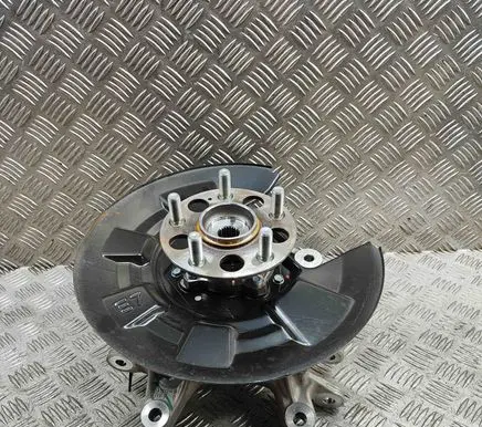 Honda CR-V Rear wheel hub 522103E7H00