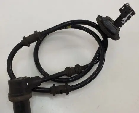 Mercedes-Benz E W210 ABS rear brake sensor A2105400617