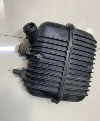 Audi A6 S6 C6 4F Intake resonator 8E0129355