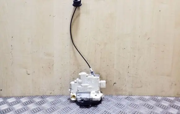Front door lock