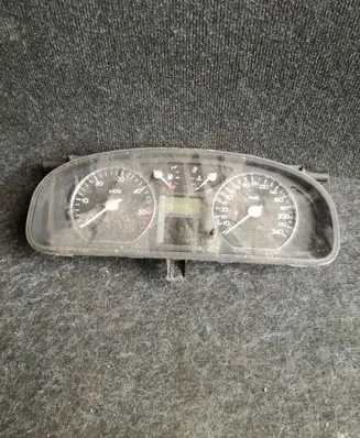 Renault Laguna II Speedometer (instrument cluster) 8200218888