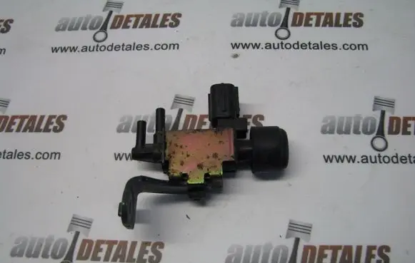 Vacuum valve