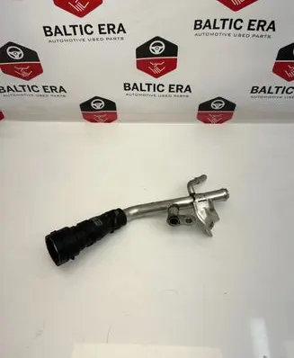 Volkswagen Tiguan Engine coolant pipe/hose 05L121050C