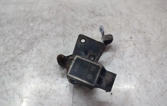 Mercedes-Benz ML W164 Headlight/headlamp level sensor A0105427717