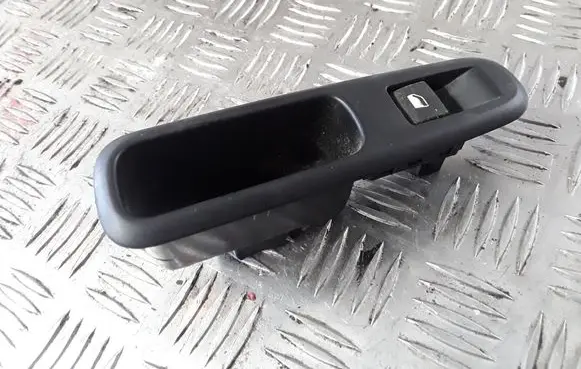 Peugeot 3008 I Electric window control switch 96759764