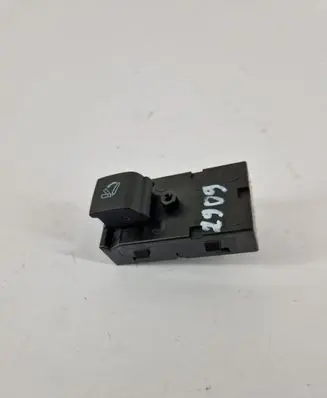 Opel Insignia B Seat control switch 