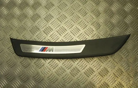 BMW 5 F10 F11 Other sill/pillar trim element 8050051 T8265