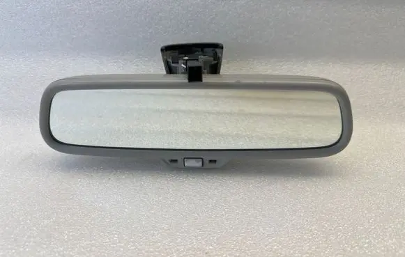 Audi Q7 4L Rear view mirror (interior) E11015621